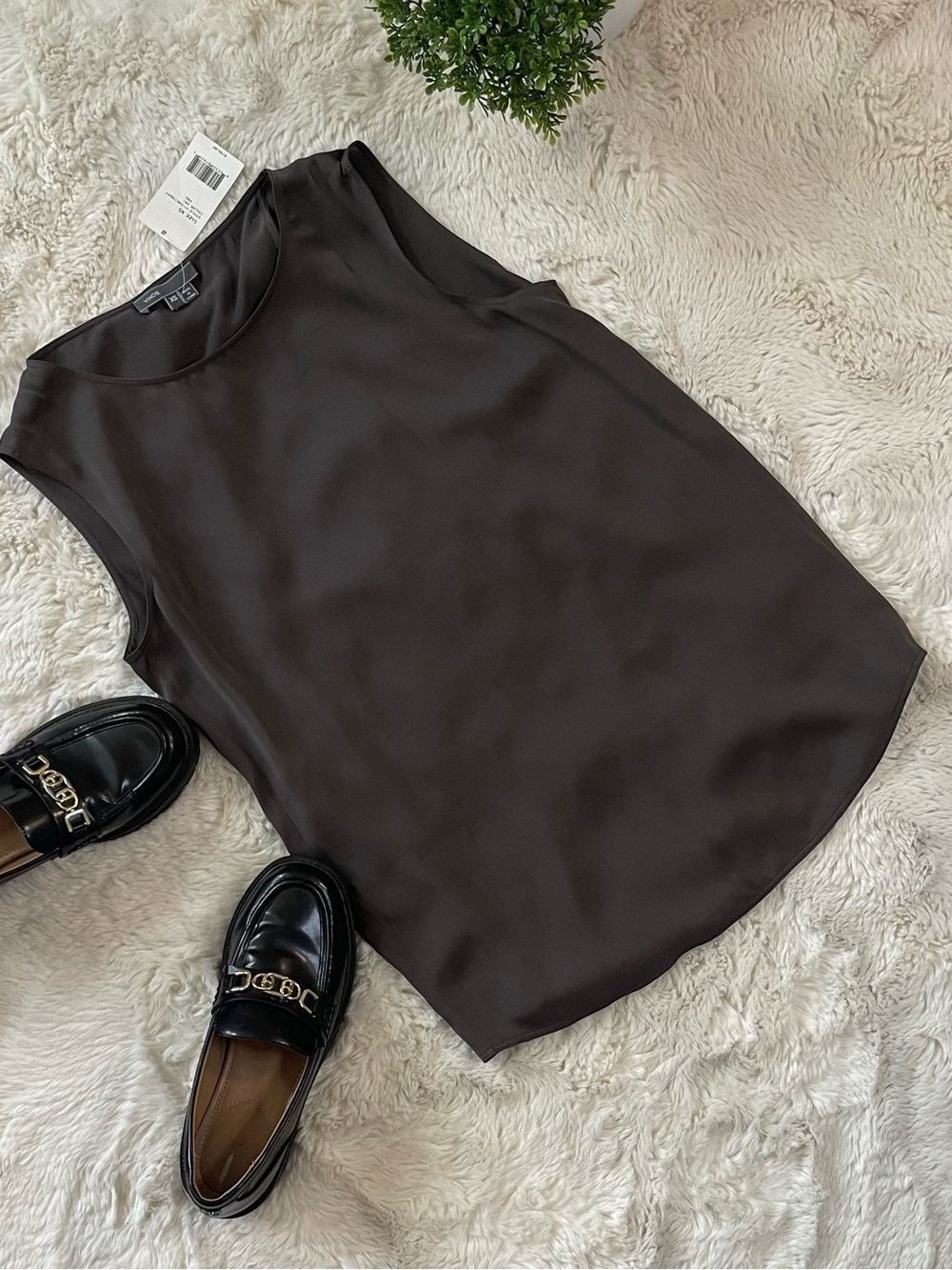 NWT Vince 100% Silk Sleeveless Blouse Top Grey XS